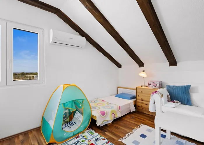 Milamar By Guide Villa