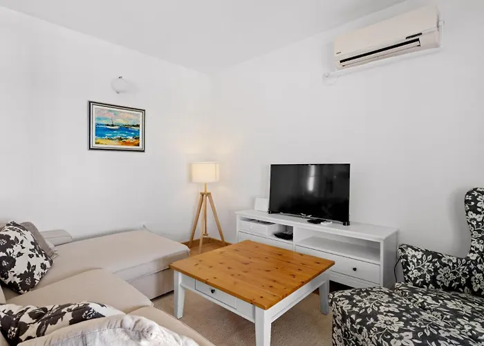 Milamar By Guide Villa Ladevci